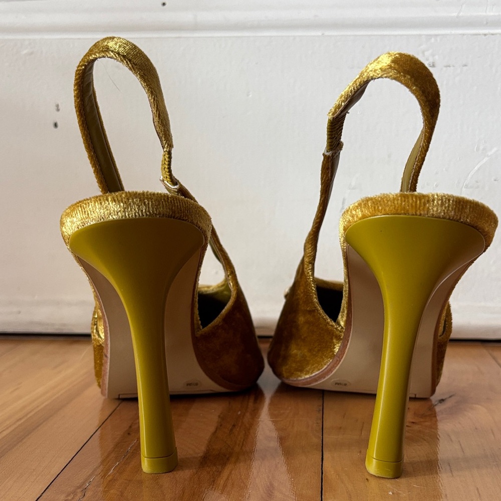 Jalen Velvet Oversized Ornament Slingback Pumps. - Picture 5 of 5